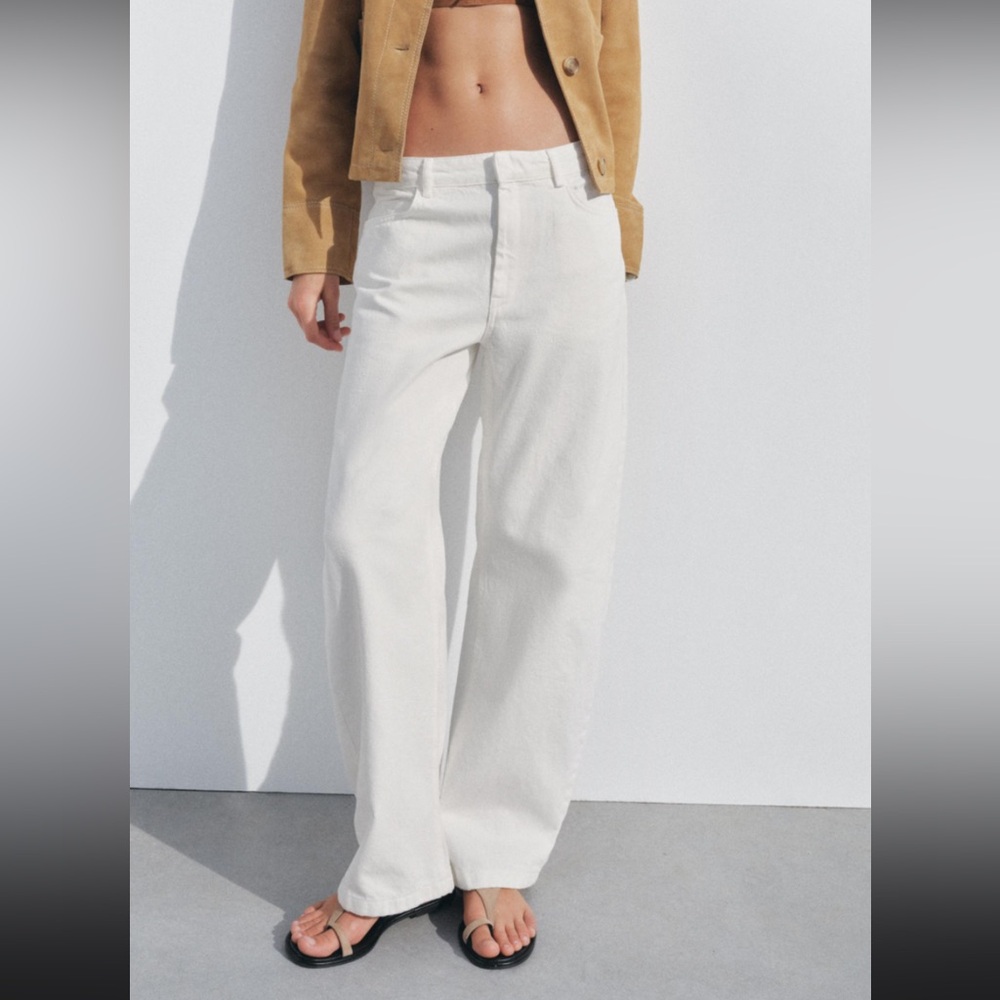 ZARA BAGGY WHITE JEANS NEVER WORN BEFORE TAGS STILL ATTACHED! Size 4